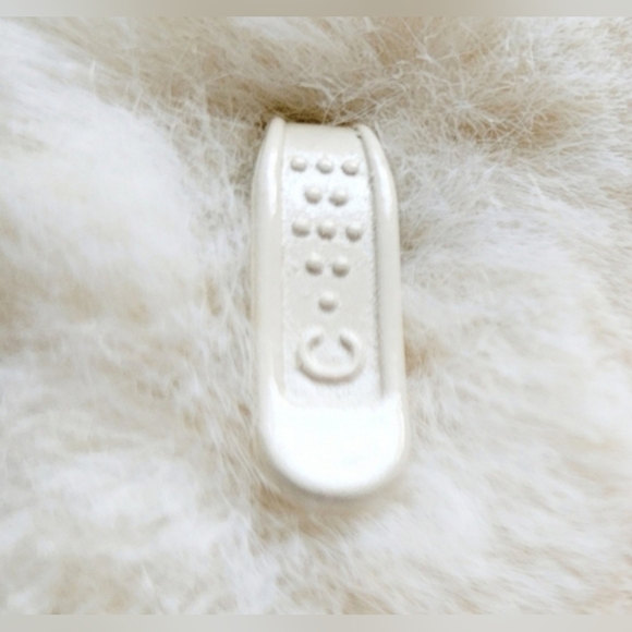 Gallery Women's Super Soft Faux Fur Coat Hooded Hook/Button Ivory Small - Picture 14 of 16